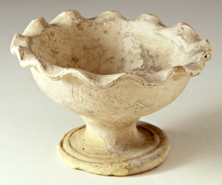 Coppa in terracotta ingobbiata